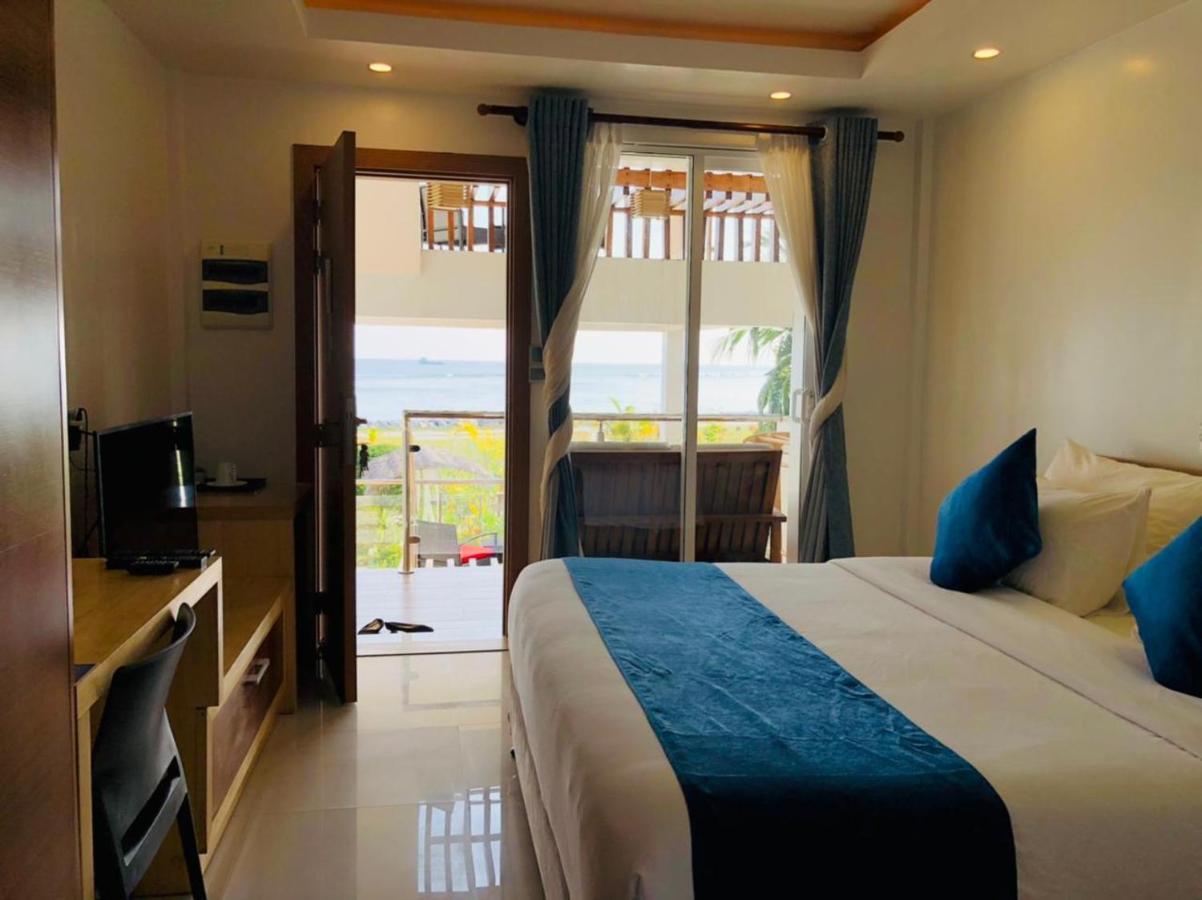 Reef Edge Thulusdhoo, Maldives Otel Dış mekan fotoğraf