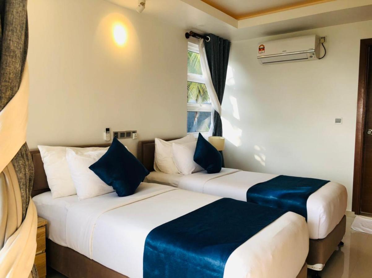 Reef Edge Thulusdhoo, Maldives Otel Dış mekan fotoğraf