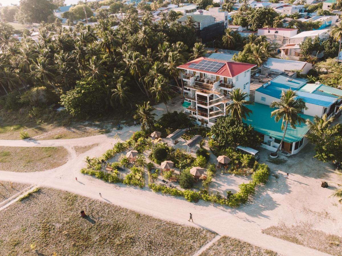 Reef Edge Thulusdhoo, Maldives Otel Dış mekan fotoğraf