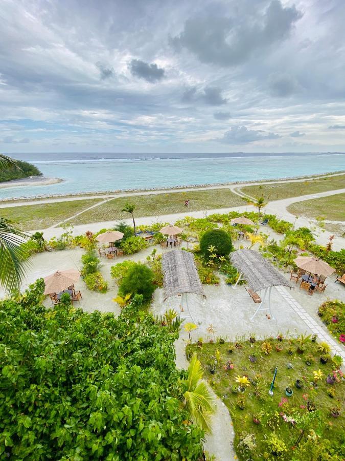 Reef Edge Thulusdhoo, Maldives Otel Dış mekan fotoğraf