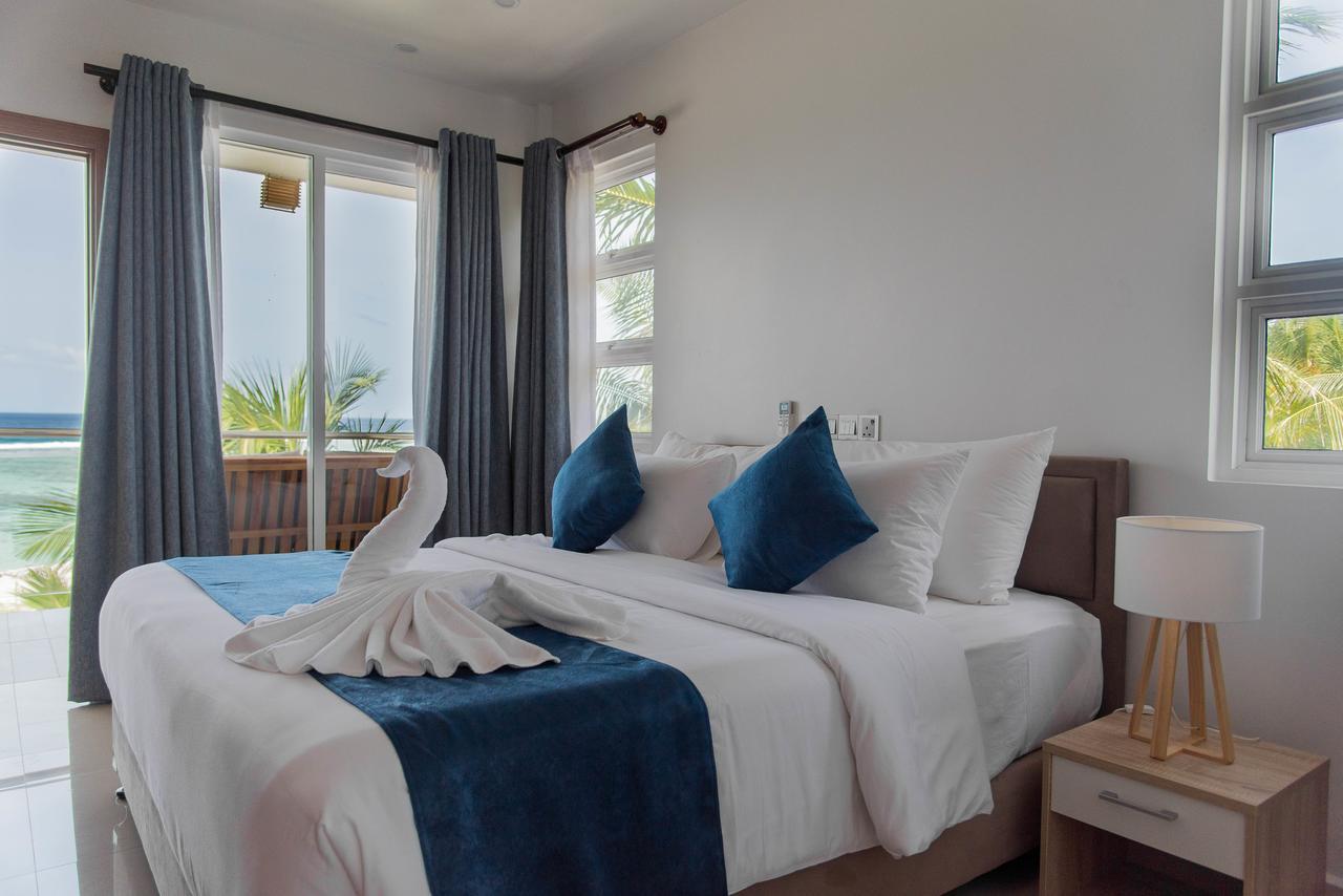 Reef Edge Thulusdhoo, Maldives Otel Dış mekan fotoğraf